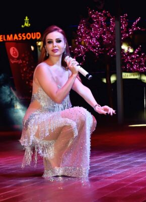رولا سعد تحيي حفل ملكات جمال العرب